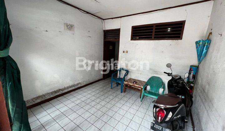 RUMAH KOS PETOJO SELATAN, 2,5 LANTAI, 16 KAMAR DI BAWAH NJOP 1