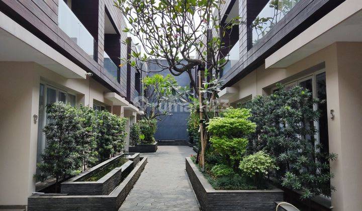 TOWN HOUSE KEMANG Siap Huni Terawat  Dijual dan Disewakan  2