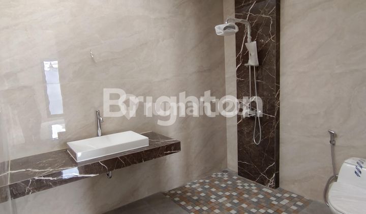 MURAH dan  MEWAH Rumah Baru Gress CITRALAND Depan South Emerald Mansion Surabaya Barat 2