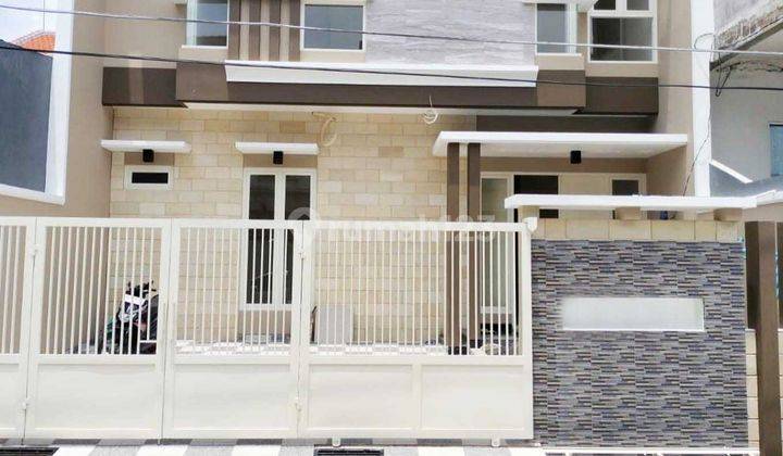 Rumah Baru Gress di Babatan Pantai Timur, Surabaya Timur, Minimalis 2 Lantai 1