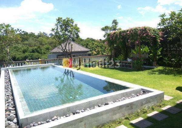 Villa For Sale at Taman Giri Close to Bypass Ngurah Rai Road 2