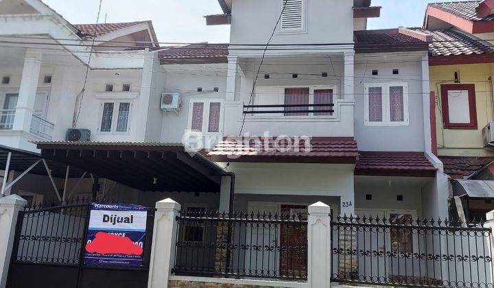 RUMAH CANTIK NYAMAN 2 LANTAI IDAMAN KELUARGA SIAP HUNI FULL RENOVASI 1