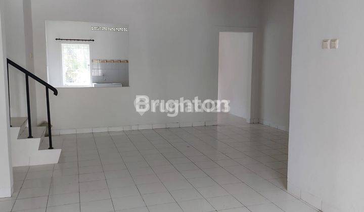 RUMAH CANTIK NYAMAN 2 LANTAI IDAMAN KELUARGA SIAP HUNI FULL RENOVASI 2