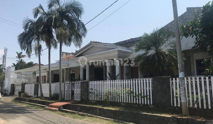 Rumah Mewah Tanah 979 m2 dan Bangunan 800m2 Di Pahoman 1