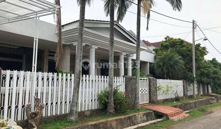 Rumah Mewah Tanah 979 m2 dan Bangunan 800m2 Di Pahoman 2