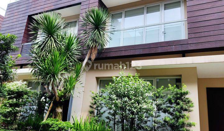 Town House Bagus Di Kemang  1