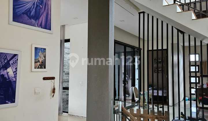 Singgasana Pradana Luxurious Good House Ready to Live In Singgasana Pradana Luxurious Good House Ready to Live In