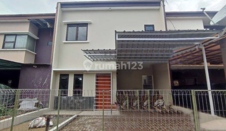 Rumah Asri Full Renov di Cipedes Residence, Bandung 1