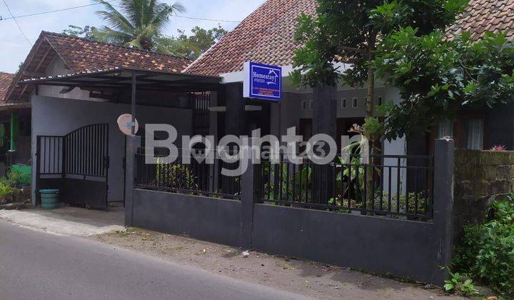 RUMAH HOMESTAY PINGGIR JALAN SAMBIROTO KALASAN 1