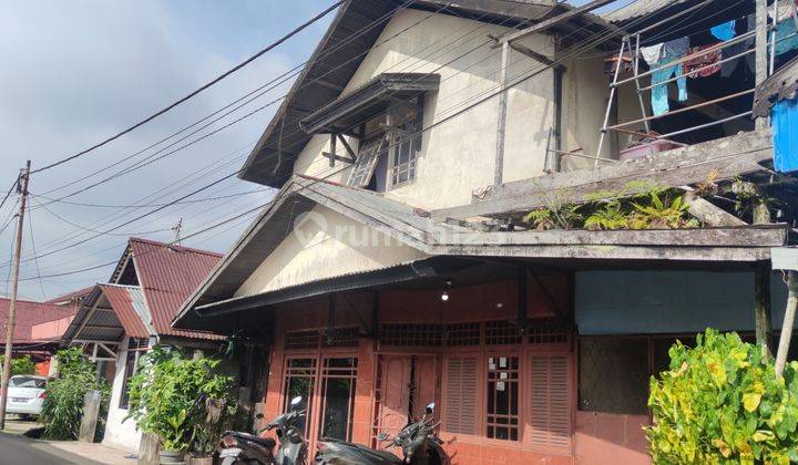 Rumah Jln  Komyos Sudarso / Jln Hanura Gang Semangka 2 2