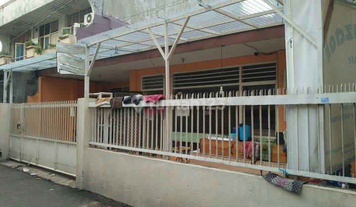 RUMAH TUA BEKAS KOS-KOSAN DI GROGOL 2