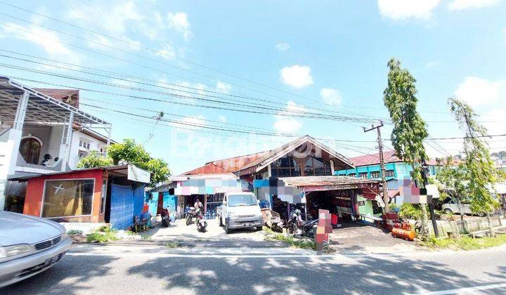 DIJUAL RUMAH DI PUSAT KOTA BALIKPAPAN PINGGIR JALAN RAYA COCOK UNTUK USAHA 1