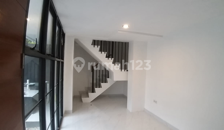 Brand New ! Apartemen House, Jalan Wijaya, Kby Baru, Jaksel