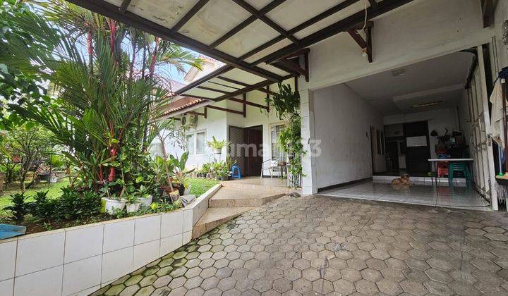 Di  rumah hunian Jl. Singgalang , Cinere Megapolitan 1