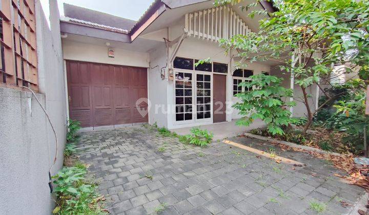 Rumah Minimalis bisa untuk Usaha di Sayap Peta, Bandung 1