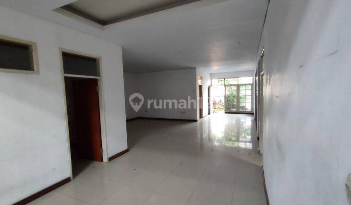 Rumah Minimalis bisa untuk Usaha di Sayap Peta, Bandung 2