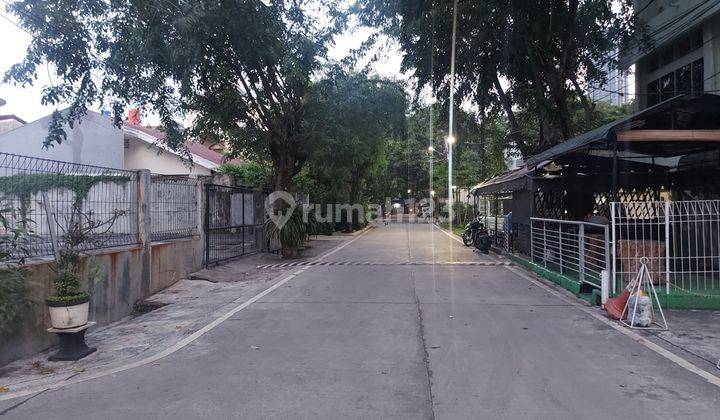 Rumah hoek dan kost 20 kamar di Rajawali Selatan, Gunung Sahari 2