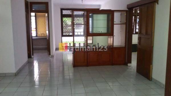 Rumah Hunian Minimalis di Raffles Hills Cibubur ( LT. 20584 ) 2