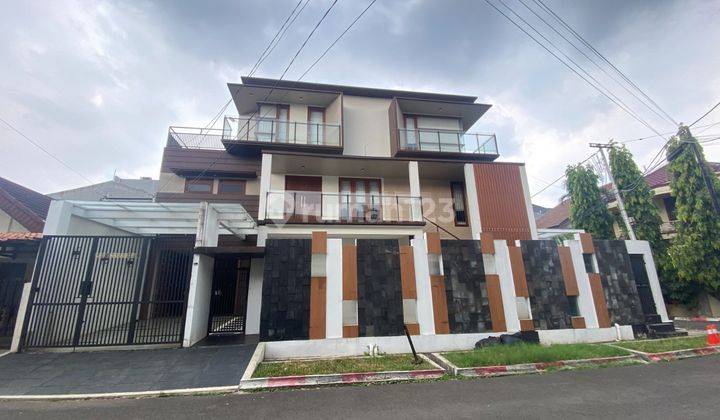 Rumah Modern Lokasi Alam Segar  Pondok Indah rwgpifr 1