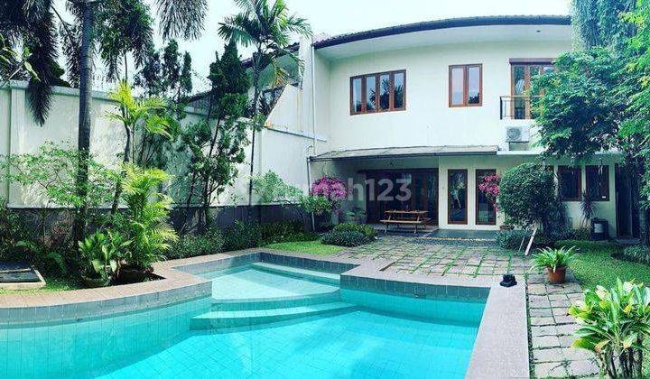 House For Rent In Kemang, Stand Alone, Minimalist House, Semi Furnish, Big Garden rwgpinv 1