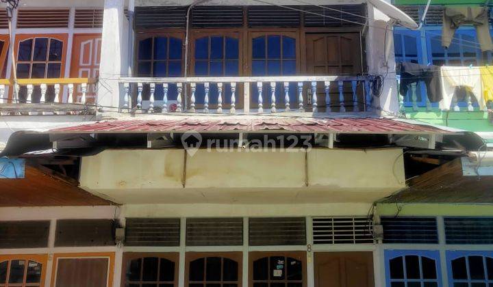 Di  Rumah Jl. Putri Candramidi Gg. Podomoro Indah No.8 1