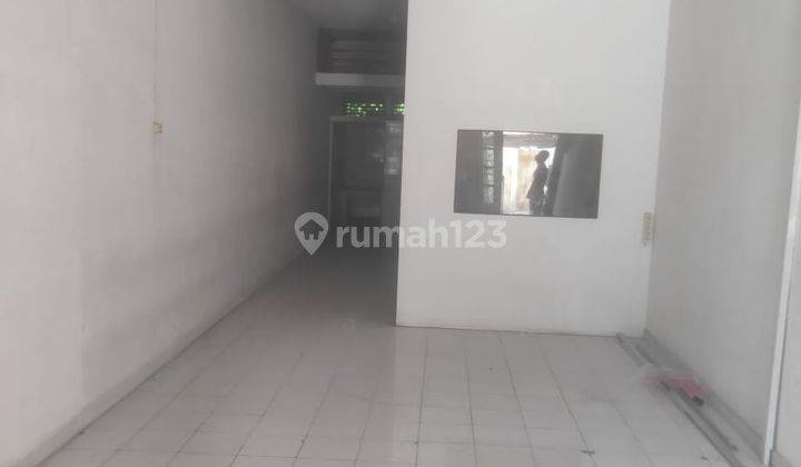 Di  Rumah Jl. Putri Candramidi Gg. Podomoro Indah No.8 2