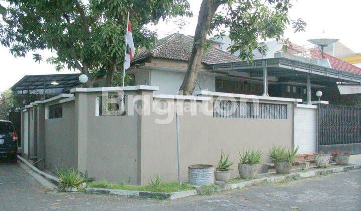 RUMAH HOOK INDRAPRASTA 1