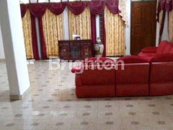 RUMAH KEBON JERUK, 2 LANTAI, SEMI FURNISHED 1