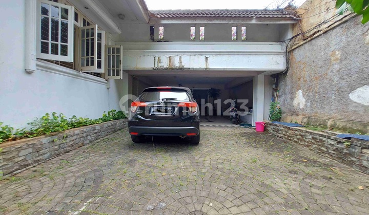 RUMAH DI BRAWIJAYA, KEBAYORAN BARU, JALAN BESAR DAN AKSES RAMAI 2
