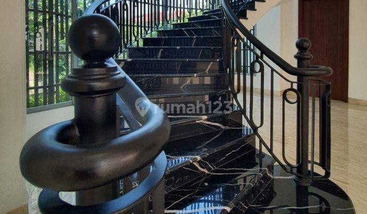 Rumah Bagus Besar Modern Classic di Permata Hijau Sangat Luas 1