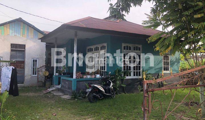 DI  RUMAH STRATEGIS DEKAT JALAN TOL DAN TEMPAT WISATA PANTAI MANGGAR 1