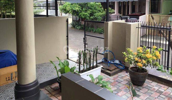 Dijual Rumah Siap Huni Dihoek Dekat Dengan Stasiun Kereta Bintaro 2