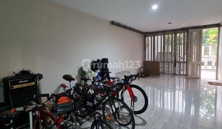 Jual Rumah Mewah Minimalis Modern Full Furnished di Villa Permata Gading 2