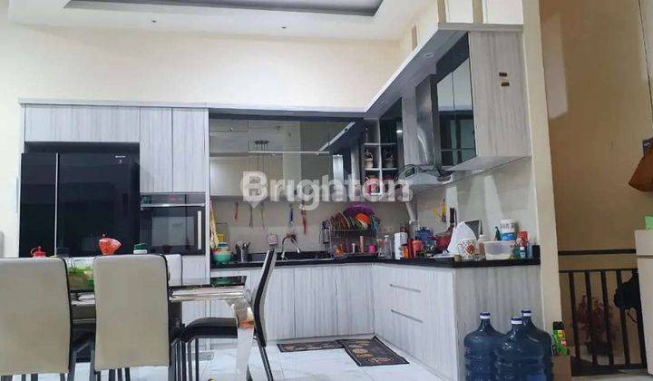 Rumah Tomang 3 Lantai Full Furnished Lingkungan Tenang Strategis  2