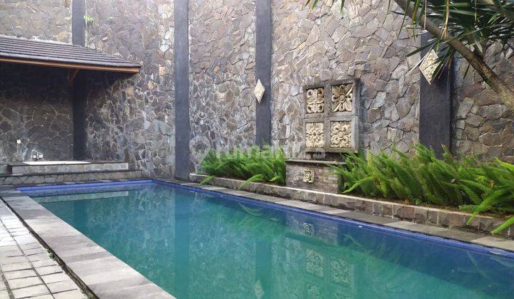 Rumah Lux ada Kolam Renang di Hegarsari, Bandung 2