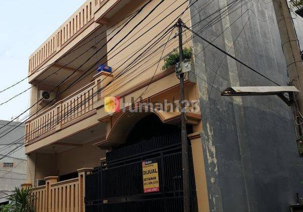 RUMAH KOST DI SUNTER AGUNG BARAT JAKARTA UTARA - 3 lantai -  SHM 2