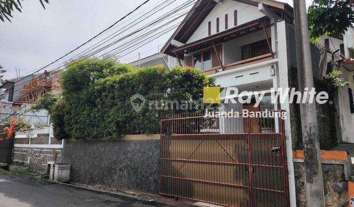 BAGUS! Langka Rumah 2 lantai Babakan Jeruk, Sukajadi Bandung 1