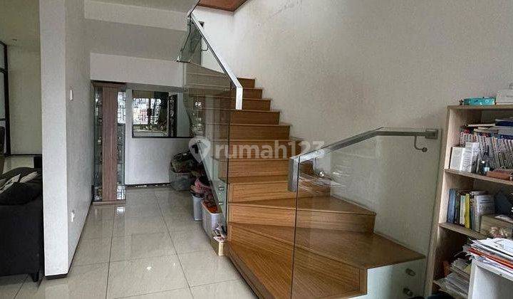 Rumah Luxury Semi Furnish Mainroad Jl Garuda Sayap Pajajaran 1