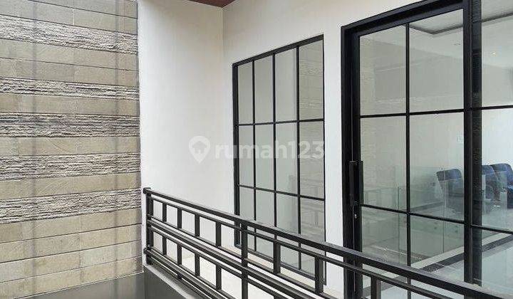 Dijual Rumah Full Furnished Modern 3lt Mekar Wangi  1