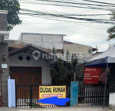 RUMAH  DI DEPOK TIMUR 1