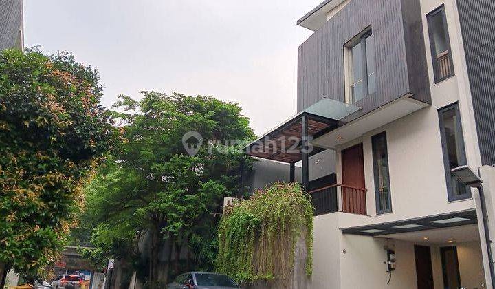 Rumah Dalam Townhouse Private Pool Bdn 11 Cilandak Barat Jakarta Selatan 1