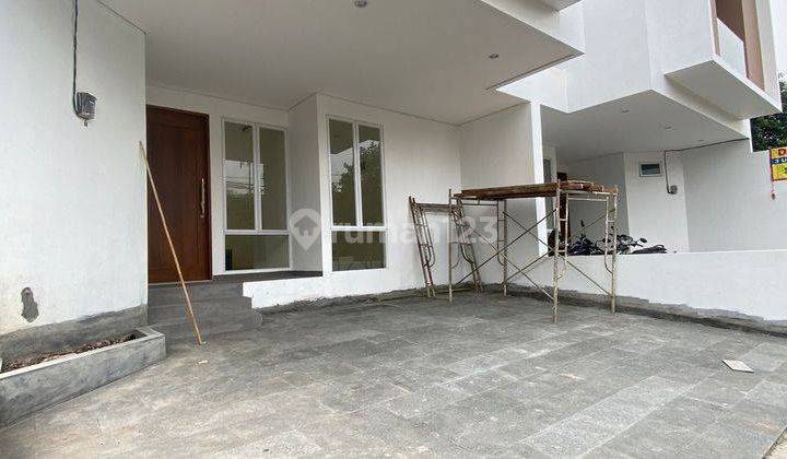 Di JUAL RUMAH TIPE SCANADiVIAN PEJATEN BARAT JAKARTA SELATAN  2