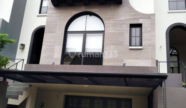 RUMAH TOWNHOUSE 3 LANTAI DI TB SIMATUPANG JAKARTA SELATAN  1