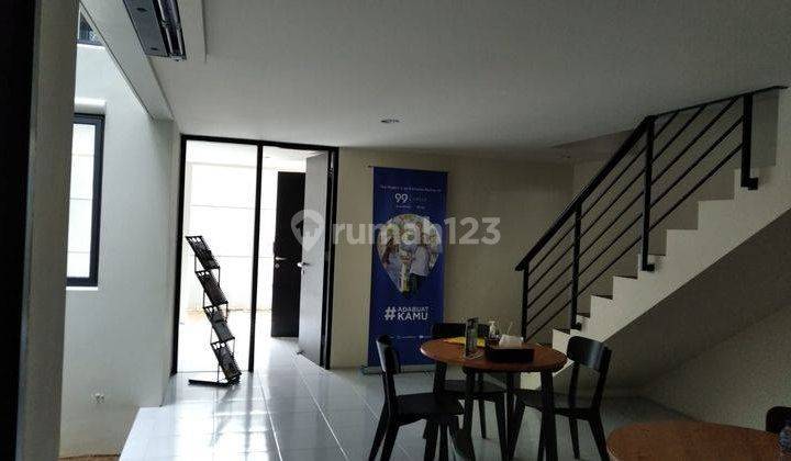 RUMAH TOWNHOUSE 3 LANTAI DI TB SIMATUPANG JAKARTA SELATAN  2