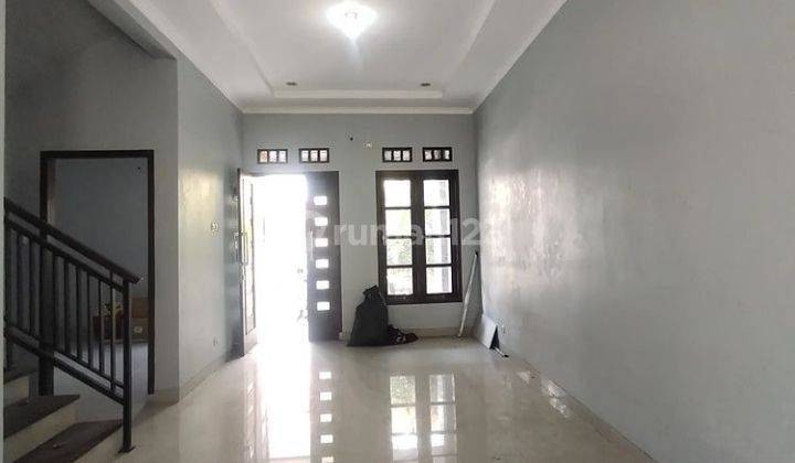  RUMAH DALAM CLUSTER CONDET JAKARTA TIMUR  2