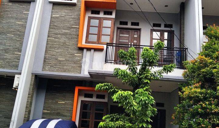  RUMAH DALAM CLUSTER CONDET JAKARTA TIMUR  1