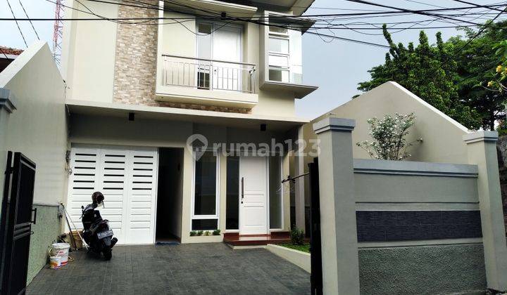 For Rent Sewakan Rumah Baru Desain Modern  Dan Single House Bisa Buat Kantor Minimal  Dua Tahun Dekat Banget Ke Jalan Raya Kemang Timur Jakarta Selatan 1