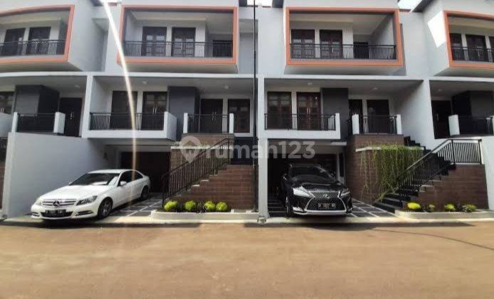 RUMAH BRAND NEW CLUSTER EXCLUSIVE DI CONDET JAKARTA TIMUR 1