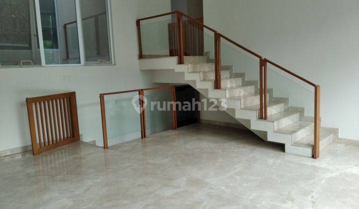 Rumah  Tiga Lantai Secondary  Dalam Town House Private Pool Pangeran Antasari Jakarta Selatan 2