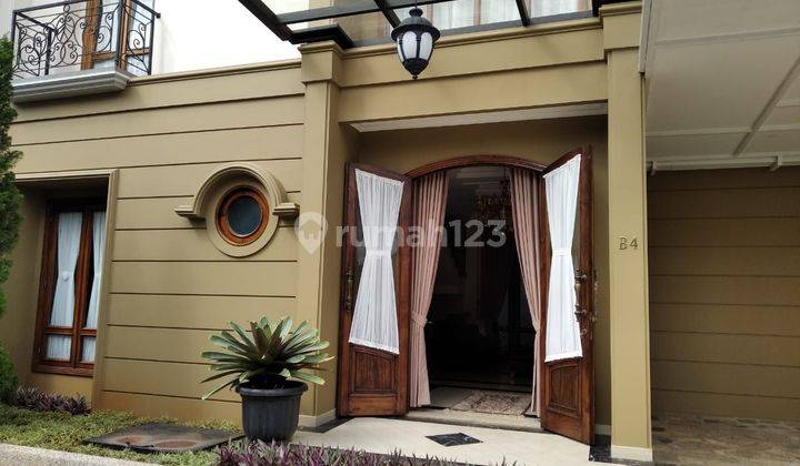 RUMAH DALAM TOWNHOUSE FULLY FURNISHED  HANYA TUJUH UNIT JAGAKARSA JAKARTA SELATAN  1